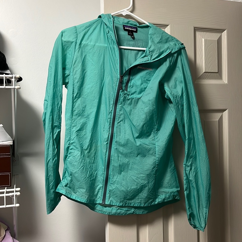 Patagonia Wind Breaker